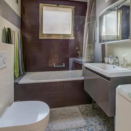 Appartement D'Une Chambre Avec Balcon Amenage Et Wifi A Antibes A 1 Km De La Plage Antibes